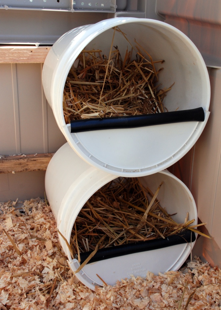 5-Gallon Bucket Nesting Boxes