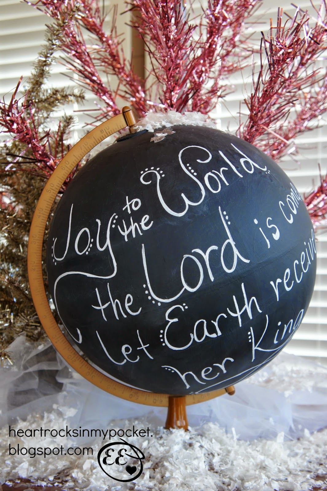 Christmas Chalkboard Globe