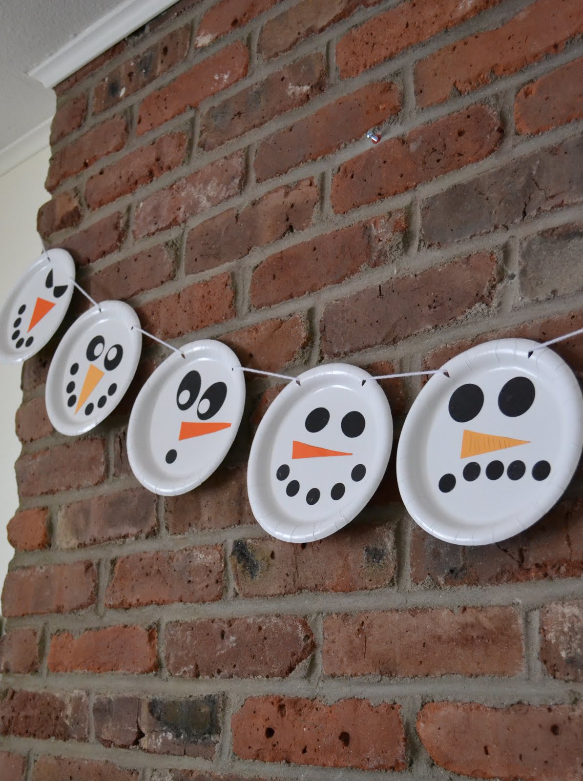 Snowmen Garland Made From Paper Plates