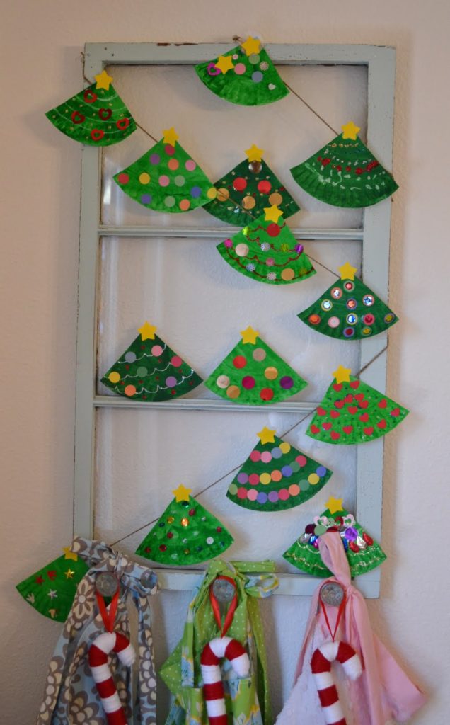 15 Paper Plate Christmas Crafts