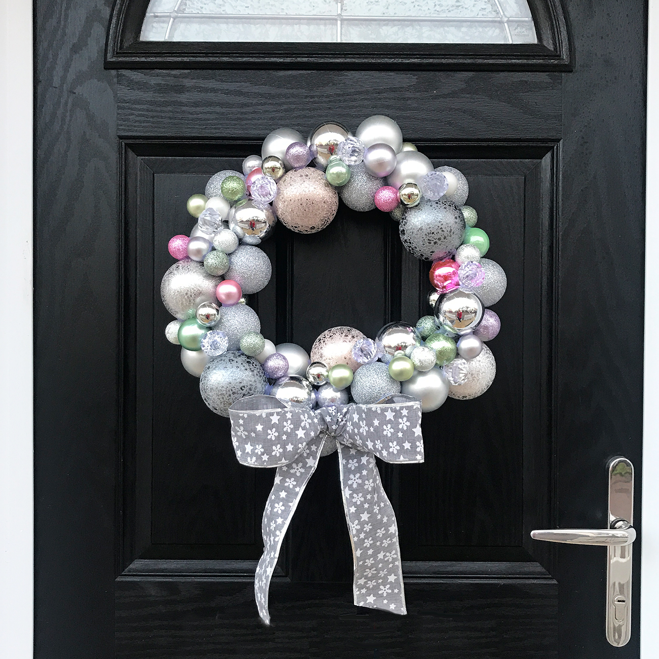 Christmas Bauble Wreath