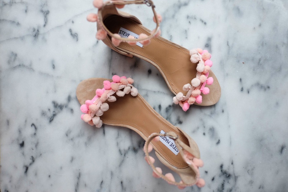 POM POM SANDALS