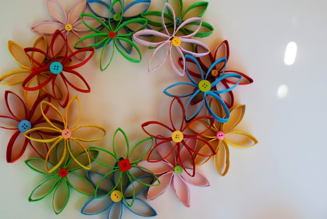 Flower Wreath Made From Toilet Paper Rolls